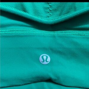 Lululemon green sports bra